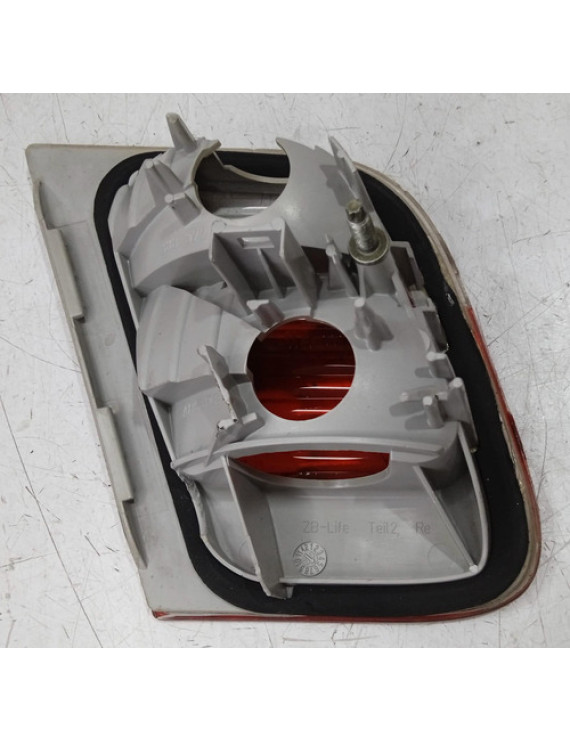 Lanterna Direita Tampa Traseira Bmw 320 323 2003 2004 Direito/passageiro Vermelho