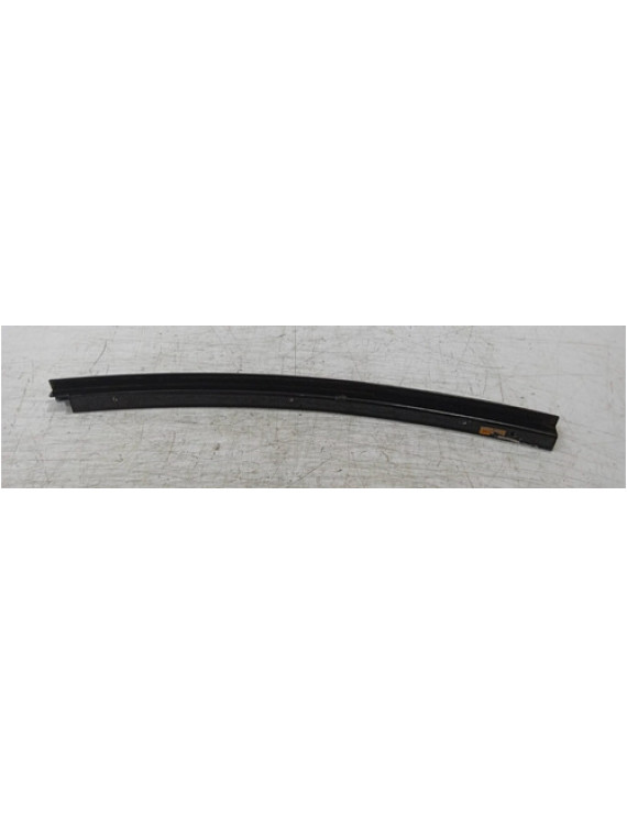 Canaleta Do Vidro Traseiro Direito Bmw 135i 2014   Preto