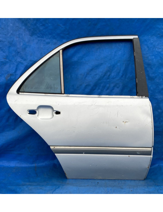 Porta Traseira Direita C180 C280 1995 A 2000 Traseira Direita Prateado