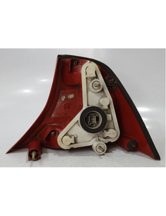 Lanterna Esquerda Ford Focus Sedan 2001 - 2008 Esquerdo/motorista Vermelho