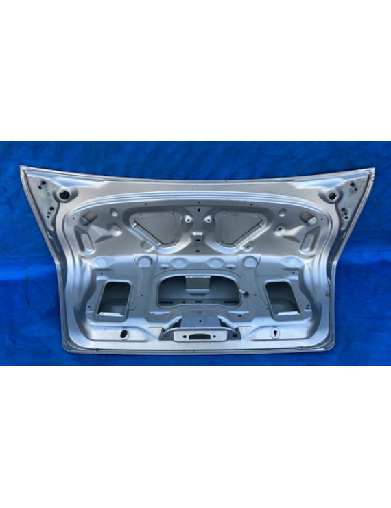 Tampa Traseira Peugeot 307 Sedan 2003 A 2012 / Detalhe Prateado