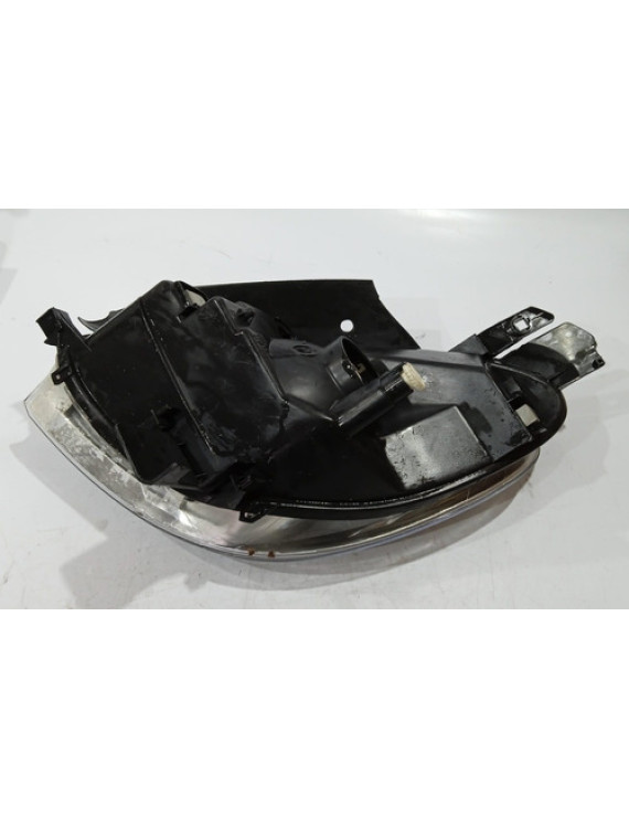 Farol Direito Xsara Picasso 2007 - 2013  Direito