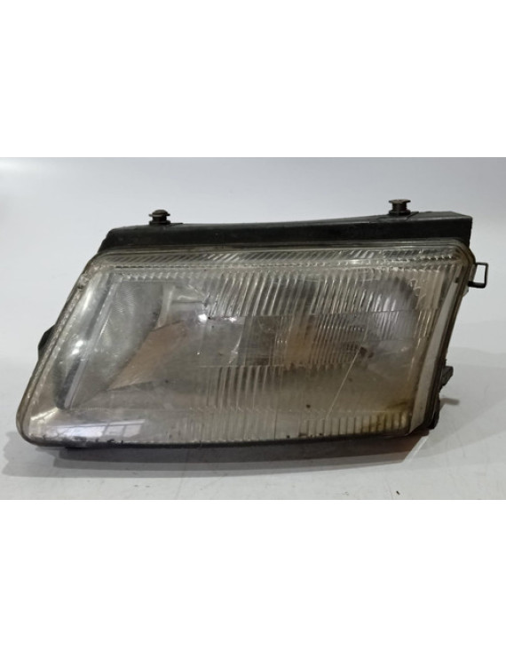 Farol Esquerdo Passat Alemão 1997 1998 1999 / Detalhe Esquerdo