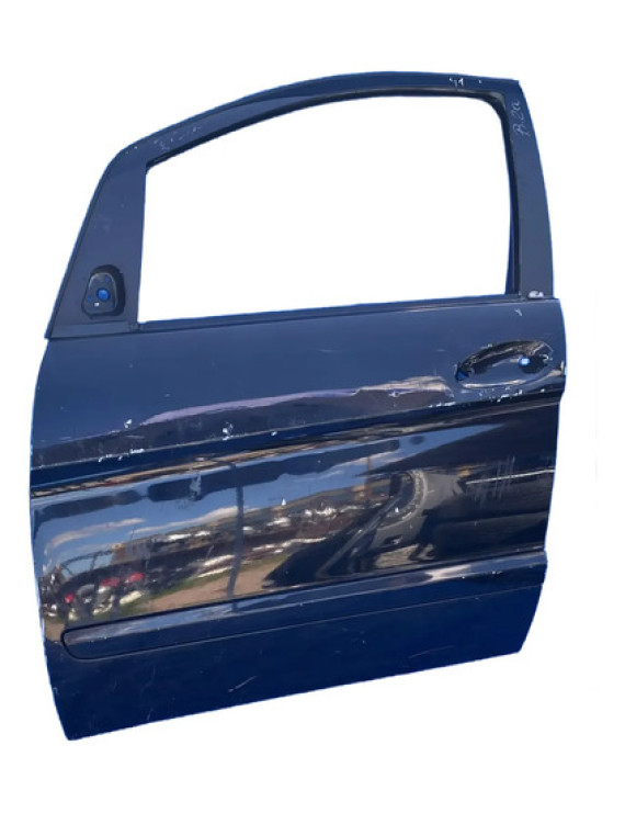 Porta Dianteira Esquerda Mercedes B200 2005 A 2011 Detalhe Dianteira Esquerdo Preto