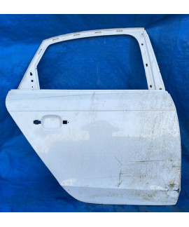 Porta Traseira Direita Audi A4 2009 A 2015 / Detalhe  Traseira Direito Branco