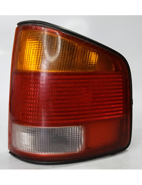 Lanterna Direita S10 1995 1996 1997 1998 2000 Direito/passageiro Vermelho