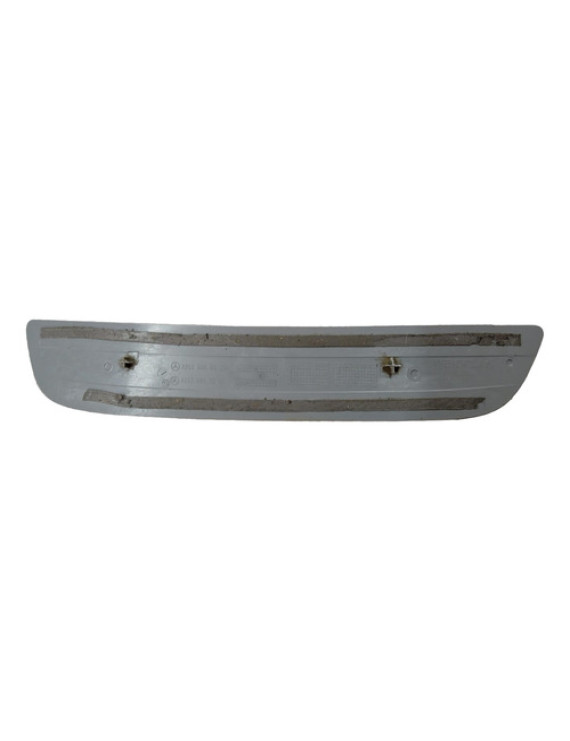 Soleira Traseira Esquerda Mercedes C180 C200 E300 2020   Prateado