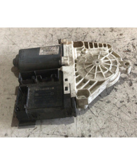 Motor Vidro Dianteira Esquerda Passat 2006 - 2010 Motor Vidro Dianteira Esquerda Passat 2006 - 2010