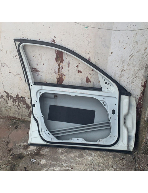 Porta Dianteira Esquerda Mercedes C180 2009 - 2011 Dianteira Esquerdo Branco
