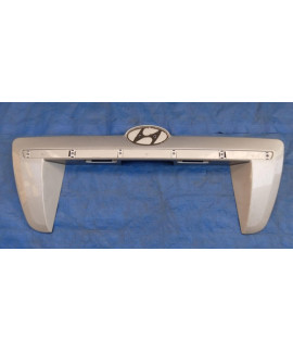 Moldura Placa Traseira Tucson 2008 - 2014 Detalhe Prateado