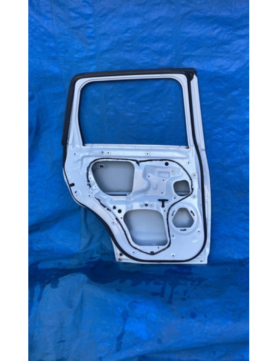 Porta Traseira Esquerda Outlander 2014 Avaria Amassada Traseira Esquerdo Branco