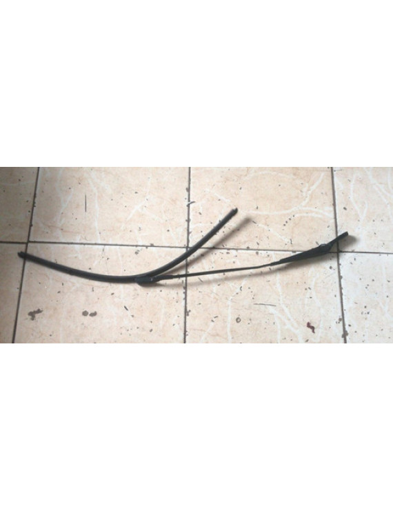 Braço Limpador Com Haste Dianteiro Peugeot 3008 2012 Esquerdo