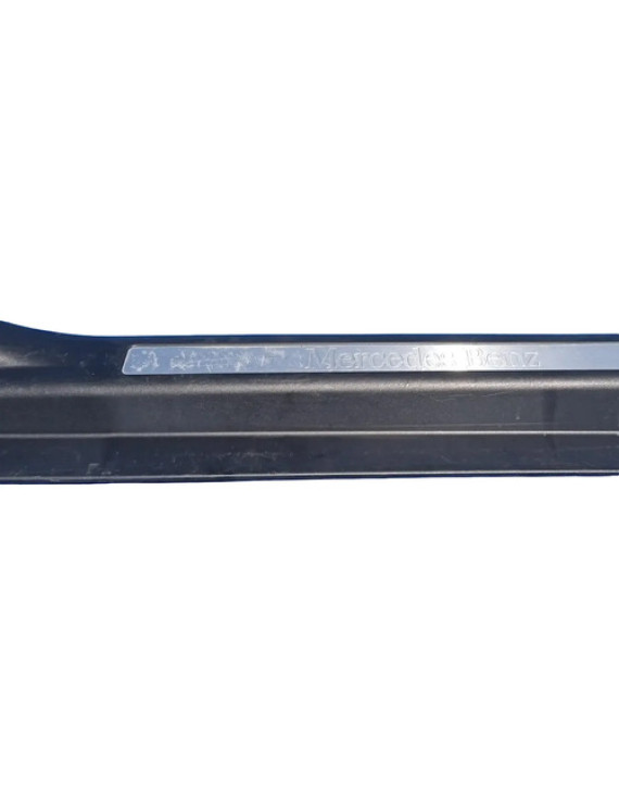 Soleira Dianteira Direita Mercedes C180 2000 - 2006 Preto