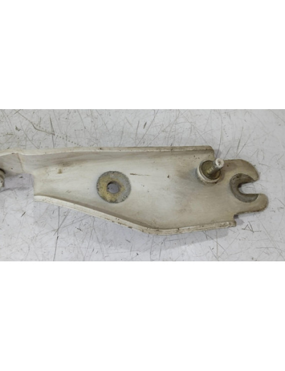 Dobradiça Direita Do Capô Bmw 318 1998   