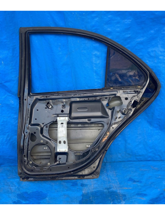 Porta Traseira Direita Mercedes C200 2001 - 2006 Traseira Dirieito Preto