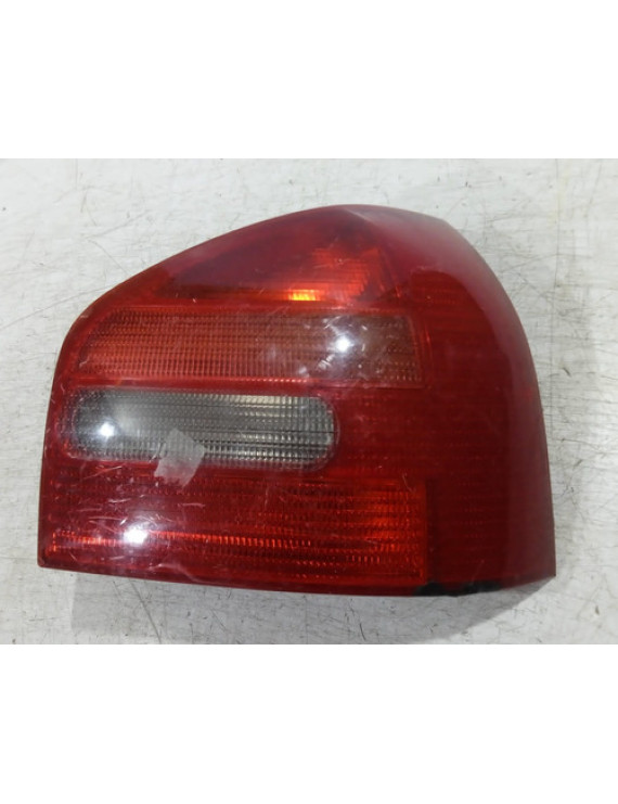 Lanterna Direita Audi A3 1996 1997 1998 1999 Direito Vermelho
