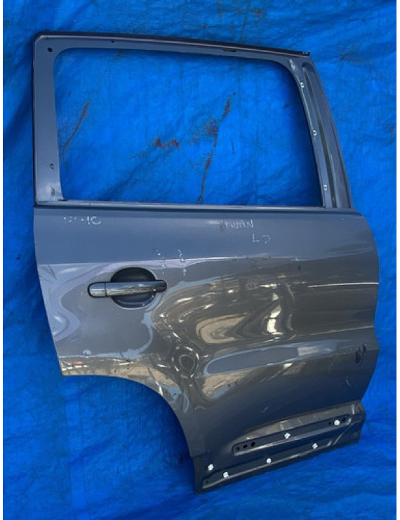 Porta Traseira Direita Vw Tiguan 2010 A 2014 Detalhe Traseira Direita Preto