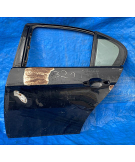 Porta Traseira Esquerda Bmw 320 2008 - 2012 Detalhe Traseira Esquerdo Preto