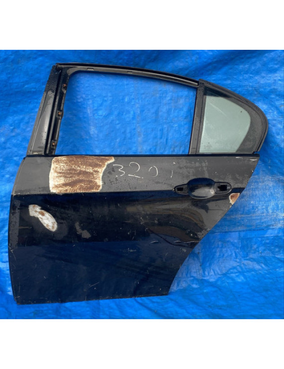 Porta Traseira Esquerda Bmw 320 2008 - 2012 Detalhe Traseira Esquerdo Preto