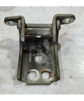 Dobradiça Inferior Porta Dianteira Direita Pt Cruiser 2005 Dobradiça Inferior Porta Dianteira Direita Pt Cruiser 2005