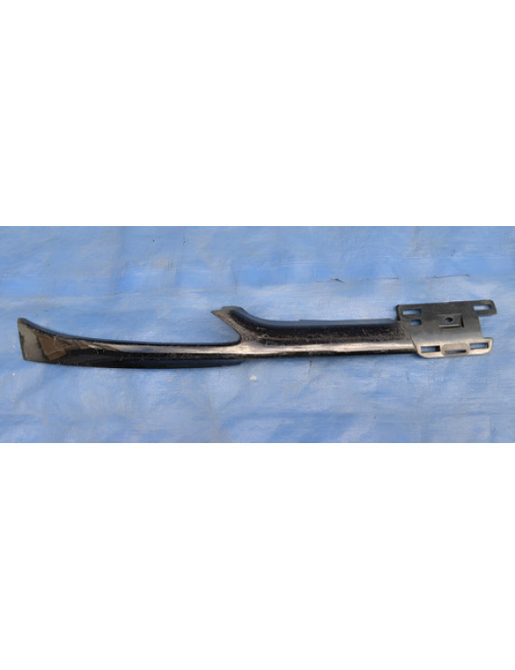 Moldura Grade Radiador Lado Direito Peugeot 206 1999 - 2011 Preto Direito