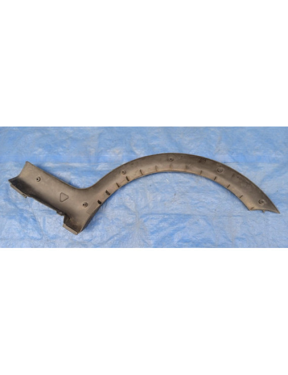 Moldura Paralama Traseiro Direito Fiat Strada 1998 - 2006