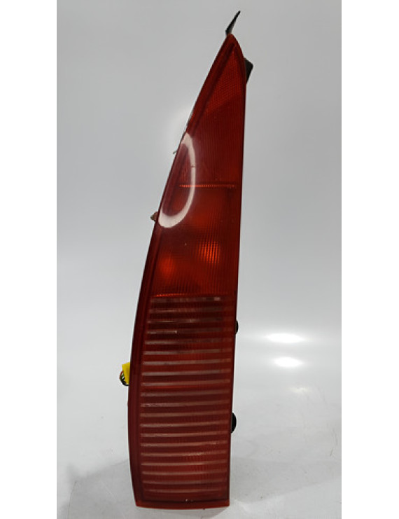 Lanterna Direita Citroen C5 Sw Perua 2003 2004 2005 Direito/passageiro Vermelho