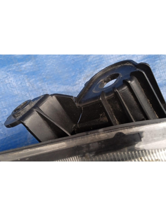 Farol Direito Toyota Corolla 2008 - 2011  Detalhe Direito/passageiro