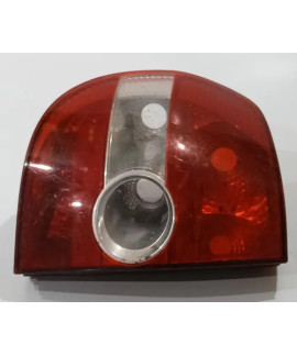 Lanterna Esquerda Fox 2003 2004 2005 2006 2007 2008 Esquerdo/motorista Vermelho Com Lente Clara