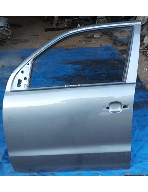 Porta Dianteira Esquerda Amarok 2010 - 2020 Esquerdo Cinza