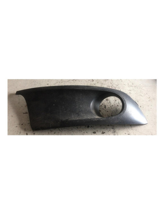 Moldura Farol De Milha Direito Fox 2010 - 2014  Preto Direito