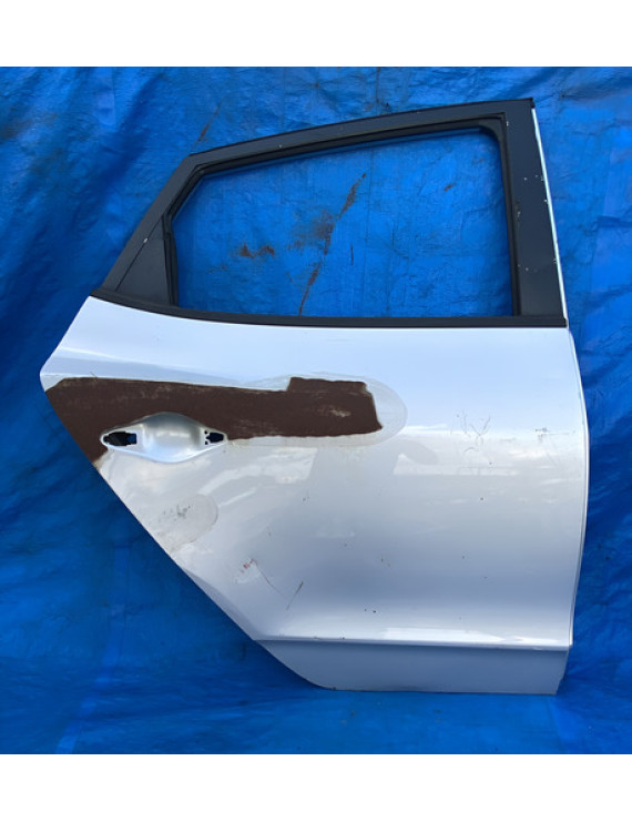 Porta Traseira Direita Ix35 2013 A 2017 / Detalhe Traseira Direita Prateado