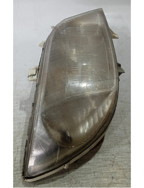 Farol Direito Mercedes Sprinter 2001 2002 2003 / Detalhe Direito