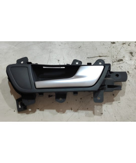 Maçaneta Interna Dianteira Direita Audi A4 2008 - 2012 Dianteira Maçaneta Interna Dianteira Direita Audi A4 2008 - 2012 Dianteira