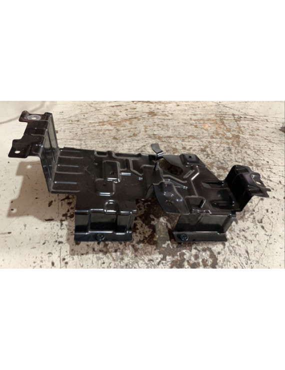 Suporte Amplificador Som Volvo C30 2008 - 2011