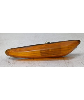 Pisca Paralama Esquerdo Bmw 323 E46 2001 Laranja-claro
