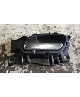 Maçaneta Interna Dianteira Esquerda Peugeot 3008 2012 Dianteira Maçaneta Interna Dianteira Esquerda Peugeot 3008 2012 Dianteira