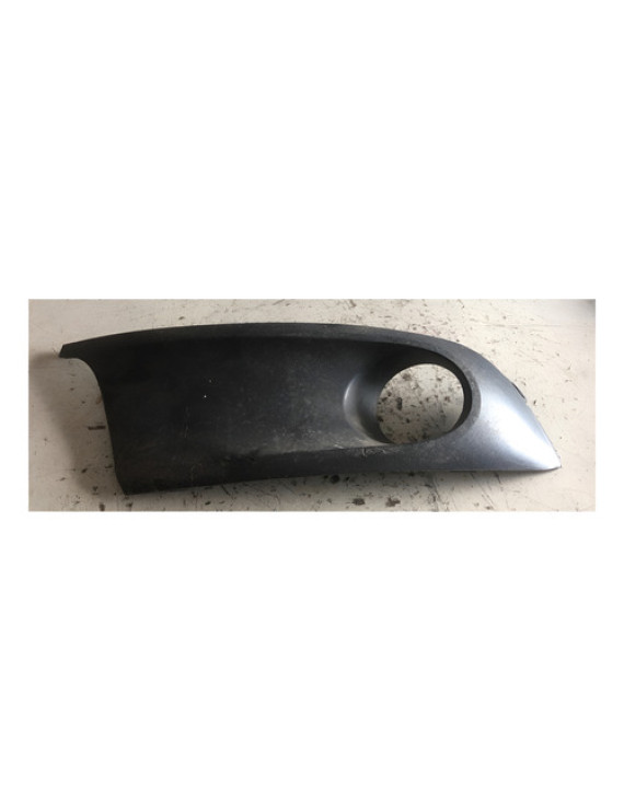 Moldura Farol De Milha Direito Fox 2010 - 2014  Preto Direito