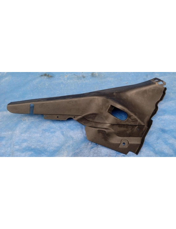 Acabamento Soleira Traseira Esquerda Onix Hatch 2013 - 2019 Preto