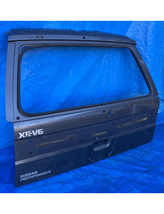 Tampa Traseira Nissan Pathfinder 1992 A 1995 / Detalhe Preto