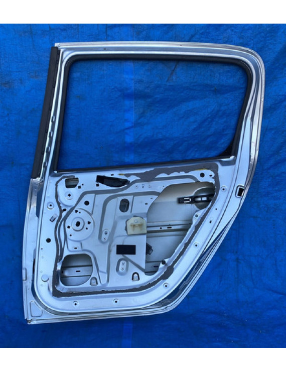 Porta Traseira Direita Peugeot 307 2002 Á 2012 Traseira Direita Prateado
