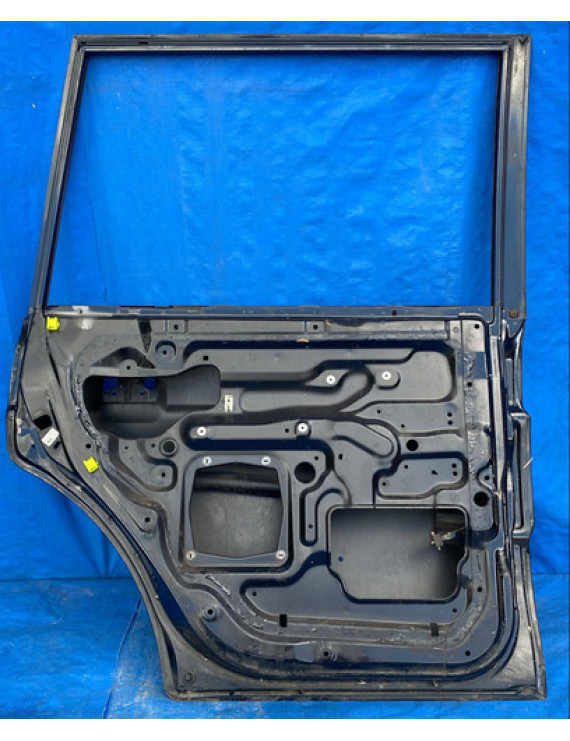 Porta Traseira Esquerda Pajero Sport 1997 Á 2007 / Detalhe Traseira Esquerdo Preto