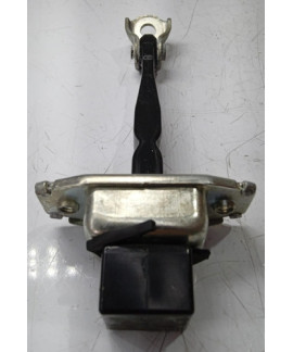 Limitador Da Porta Dianteira Direita Outlander 2008 - 2015 Limitador Da Porta Dianteira Direita Outlander 2008 - 2015