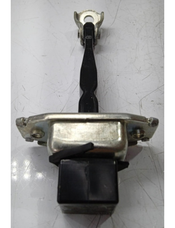 Limitador Da Porta Dianteira Direita Outlander 2008 - 2015