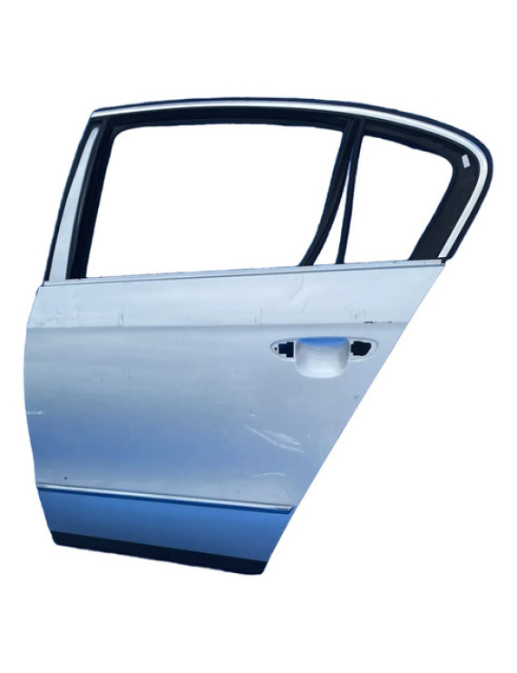 Porta Traseira Esquerda Passat 2005 A 2009 / Detalhe Traseira Esquerda Prateado