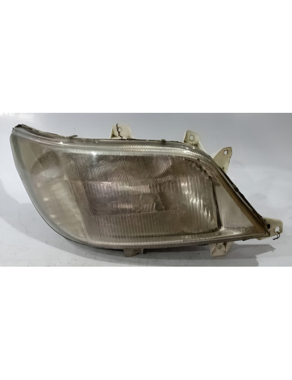 Farol Direito Mercedes Sprinter 2001 2002 2003 / Detalhe Direito