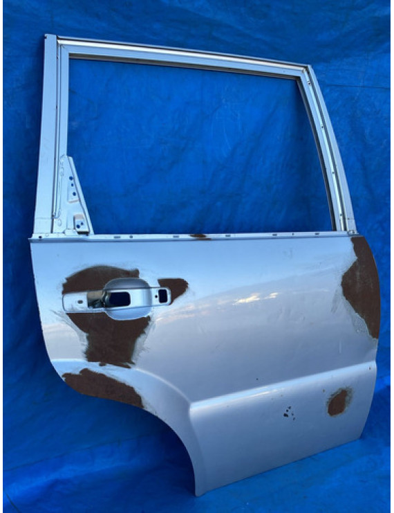 Porta Traseira Direita Ssangyong Rexton 2008 A 2012 Traseira Direita Prateado