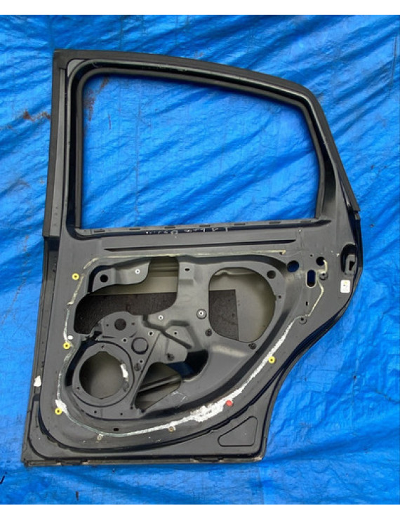 Porta Traseira Direita Fiat Linea 2009 A 2016 / Detalhe Traseira Direita Preto