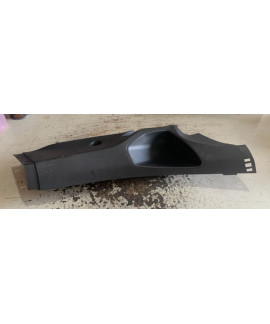 Acabamento Lateral Tras Dir Focus Hatch 14-16 Bm51-a31016-ew Acabamento Lateral Tras Dir Focus Hatch 14-16 Bm51-a31016-ew
