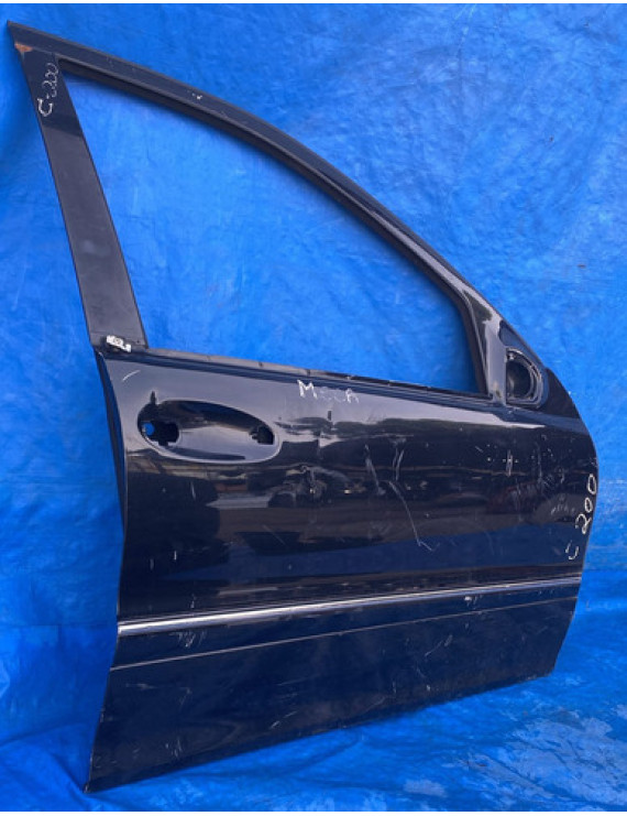 Porta Dianteira Direita C180 C200 C230 2001 A 2007 Dianteira Direita Preto